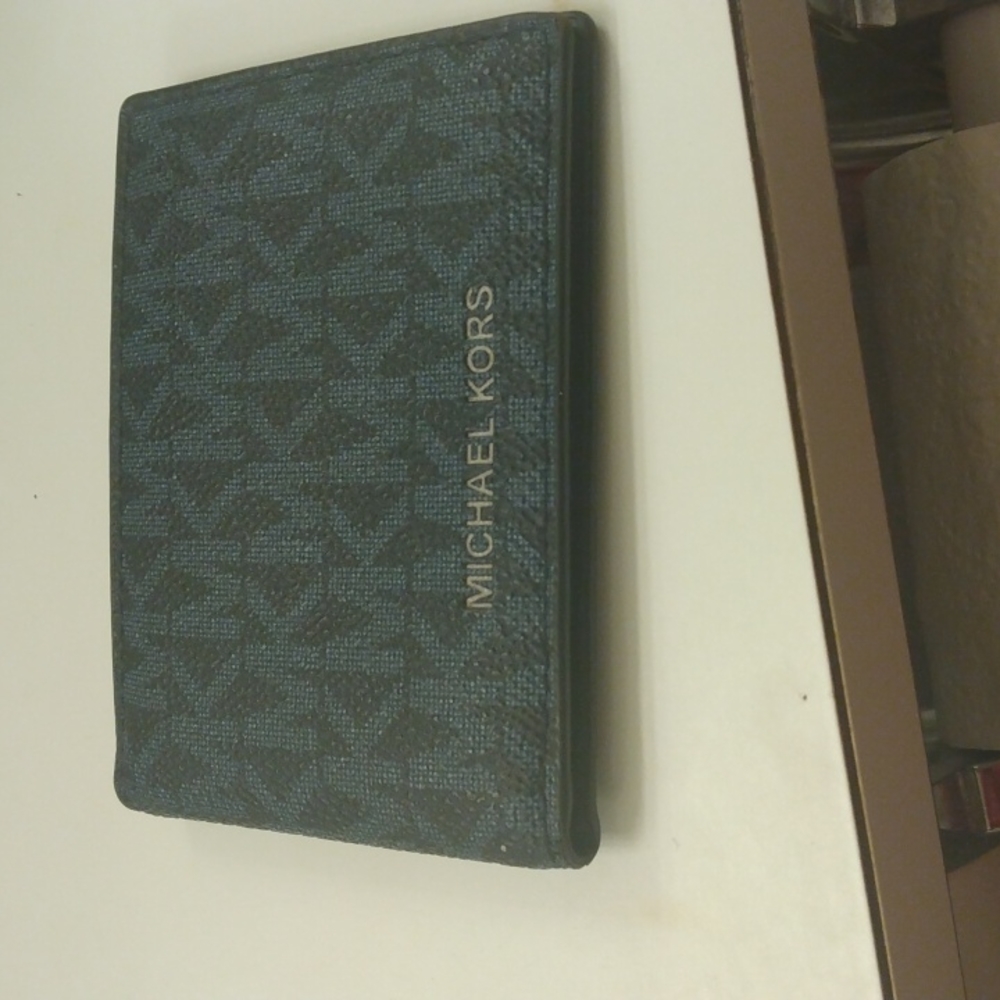 Wallet - Picture 2 of 4